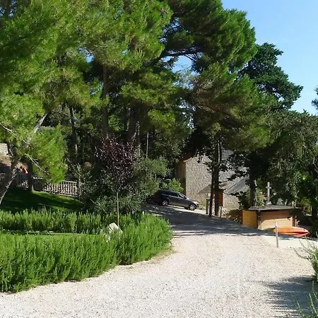 Private Luxury Azzurro On Solta For Up To 10 Persons, Free Parking, Very Close To Beach! Free Kajak & Mountainbikes, Great Living Area & Privacy! *