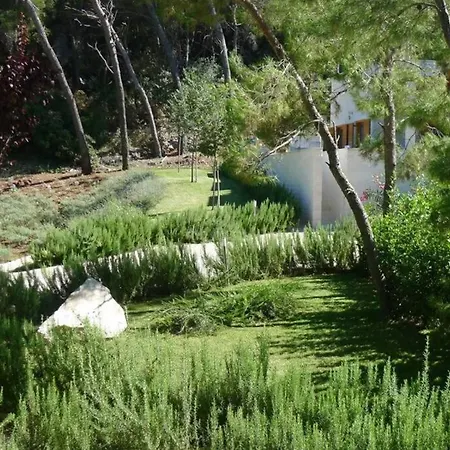 Private Luxury Azzurro On Solta For Up To 10 Persons, Free Parking, Very Close To Beach! Free Kajak & Mountainbikes, Great Living Area & Privacy! Villa