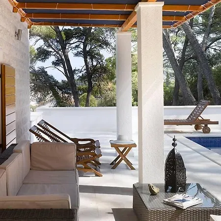 Private Luxury Azzurro On Solta For Up To 10 Persons, Free Parking, Very Close To Beach! Free Kajak & Mountainbikes, Great Living Area & Privacy! Villa *