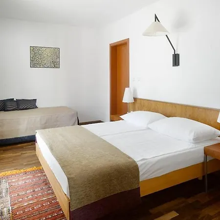 Private Luxury Azzurro On Solta For Up To 10 Persons, Free Parking, Very Close To Beach! Free Kajak & Mountainbikes, Great Living Area & Privacy! *